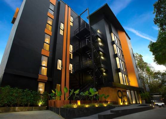 9.5Hotel Chiangmai 1