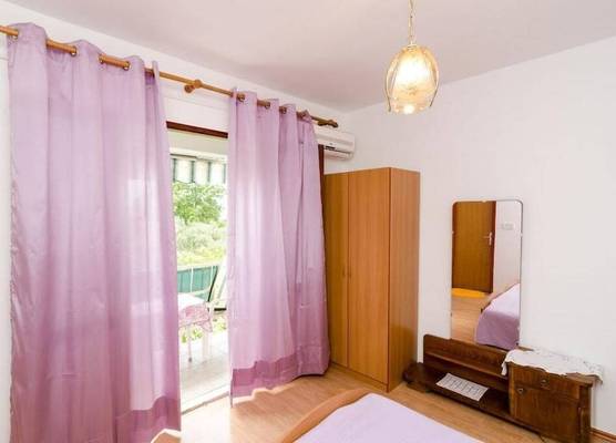 Guest House Kola 1