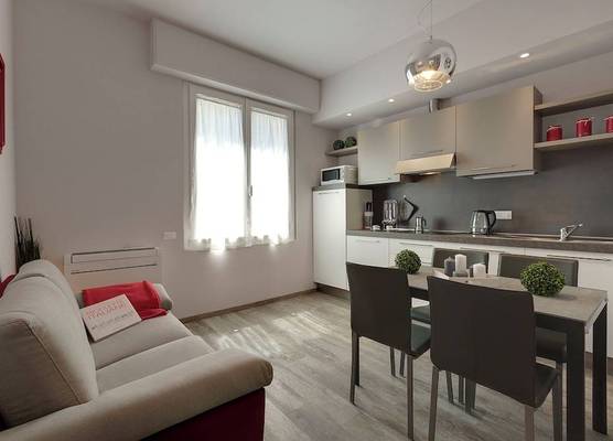 Dante & Virgilio Apartments by Mamo Florence 1