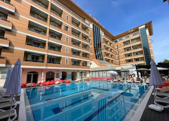 AMH Hotel Durres 1