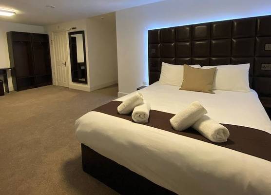 The Charles Hotel 1