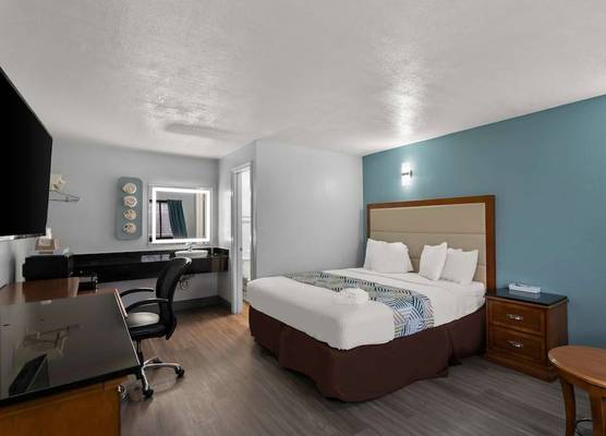 Americas Best Value Inn Bangor 1