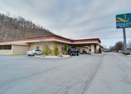 Quality Hotel and Conference Center Bluefield 1