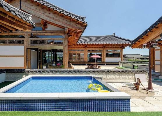 Gyeongju Hanok Stay Cheonwon Maeul 1