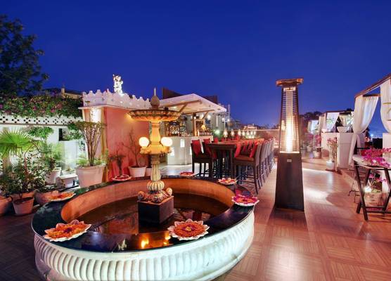 Lake Pichola Hotel 1