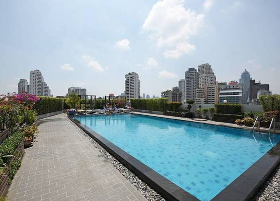 Ruamchitt Plaza Hotel 1