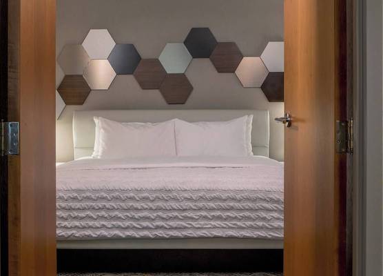 Le Meridien Boston Cambridge 1