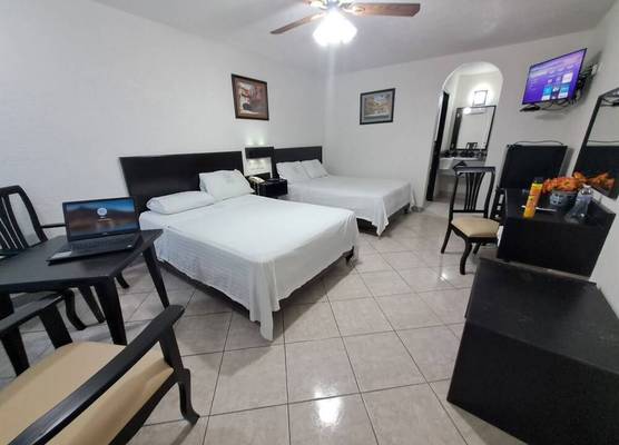 Hotel De Mexico 1