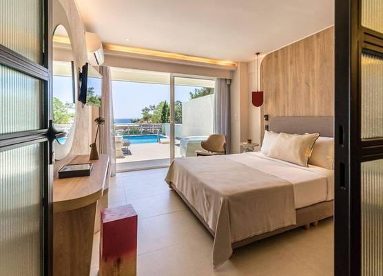 Hotel Blue Dream Palace Tripiti Resort 1