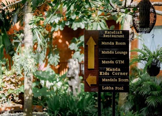 Fourteen Roses Boutique Hotel, Kuta 1