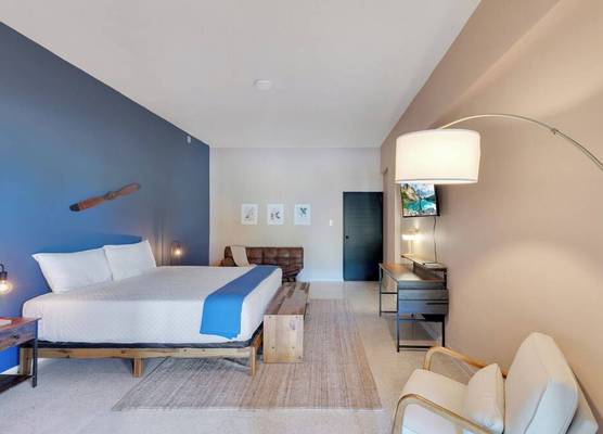 Aguadilla Surf Lodge 1