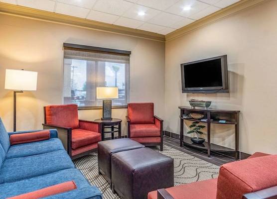 Comfort Inn & Suites Tuscumbia-Muscle Shoals 1