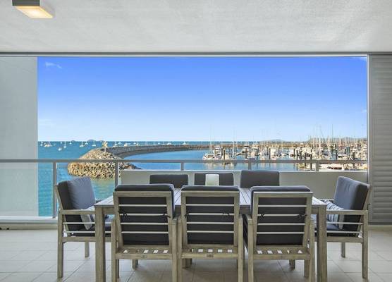Peninsula Airlie Beach 1
