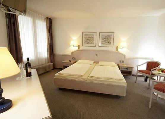 DORINT SEEHOTEL & RESORT BITBURG SÜDEIFEL 1