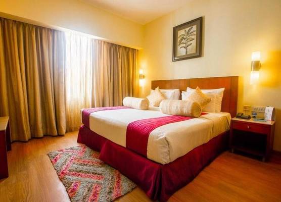 Featherlite Evoma Hotel 1