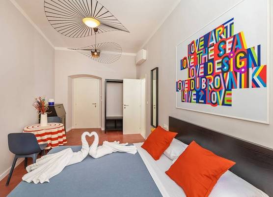 Cap Rooms 1