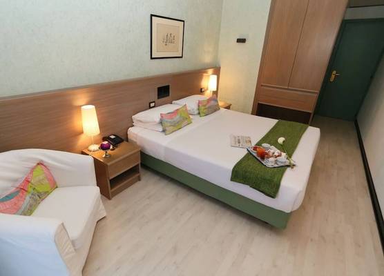 Hotel Forum 1