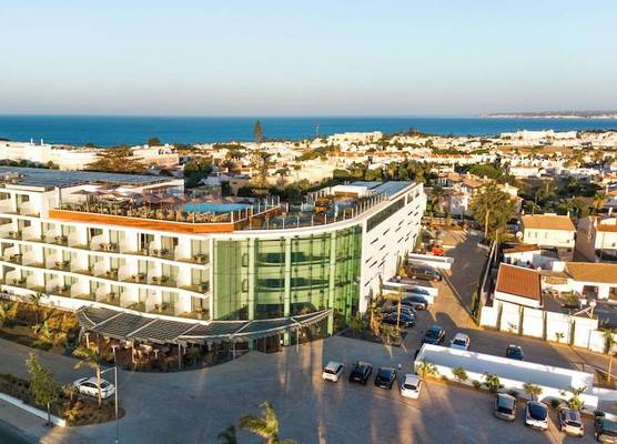 Castelo Suites Hotel 1