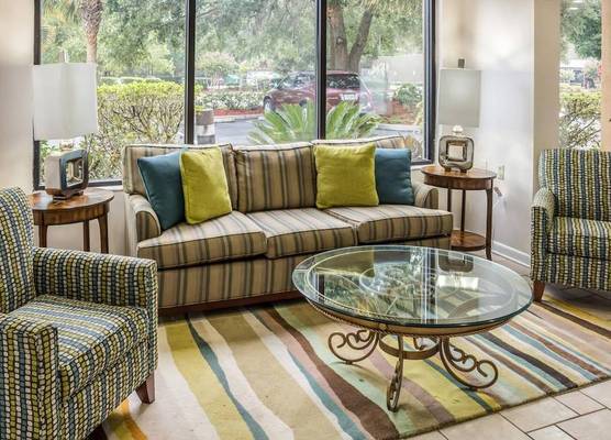 Econo Lodge Palm Coast Central 1