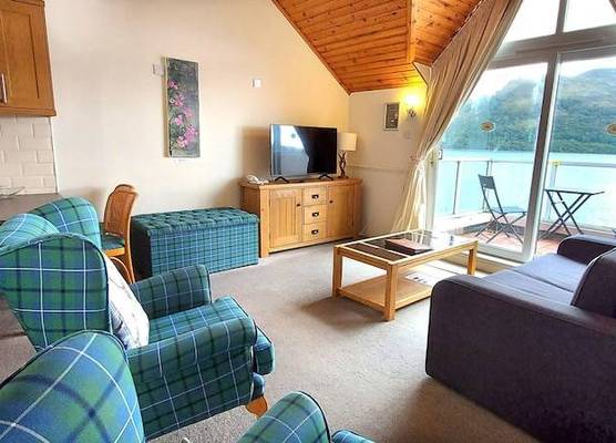 Lochside Lodge 08 Loch Rannoch Highland Club 1