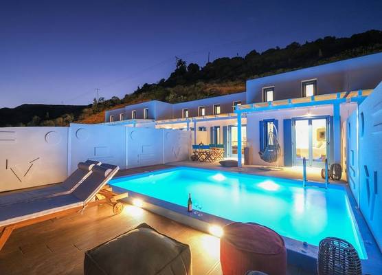 Aelia Collection Suites - Adults Friendly 1