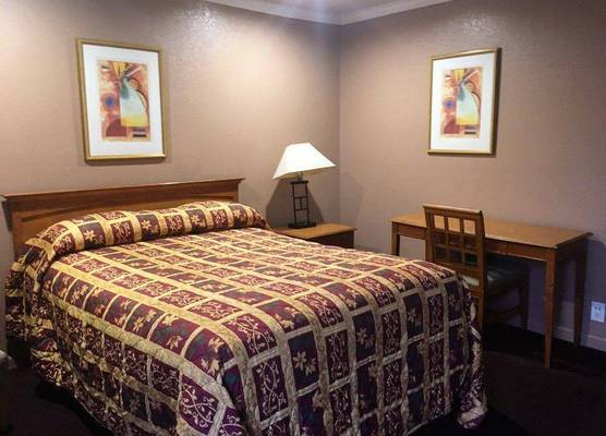 Mission Motel 1