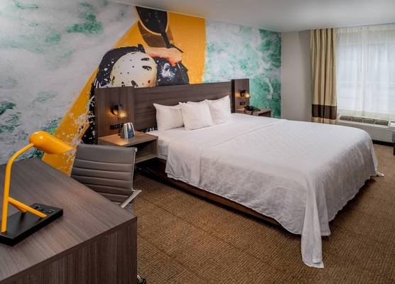 Clarion Pointe Beckley 1