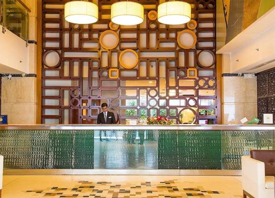Six Seasons Hotel 1