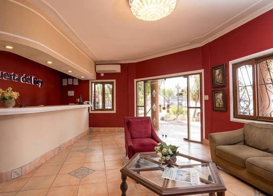 Hotel Puerta del Rey 1