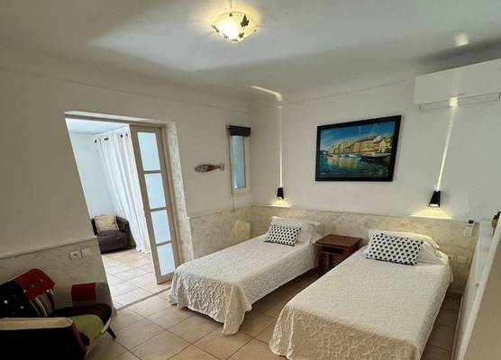 Hotel Les Flots Bleus 1