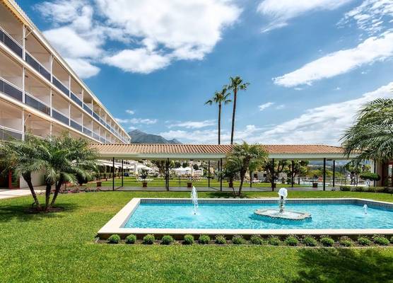 Parador De Nerja 1