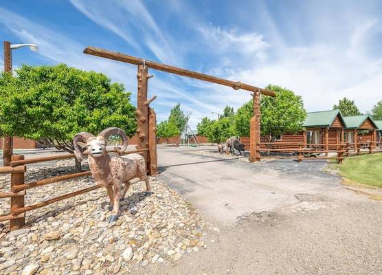 Badlands Frontier Cabins 1