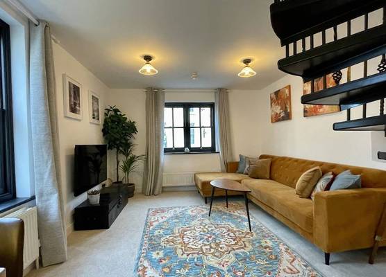 Cosy Oasis in the Heart of Clifton Village 1