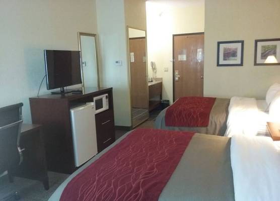 Comfort Inn Warren I-69 1