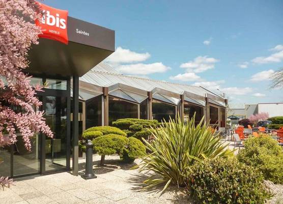ibis Saintes 1