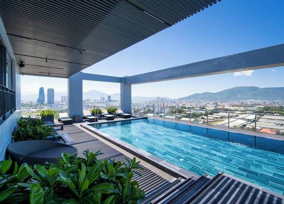 Luxtery Hotel 1
