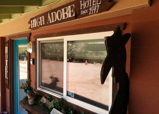 Hilltop Tavern and Inn 1