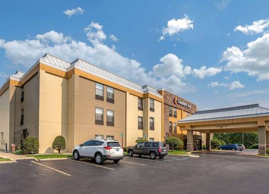 Comfort Inn Wings Stadium 1