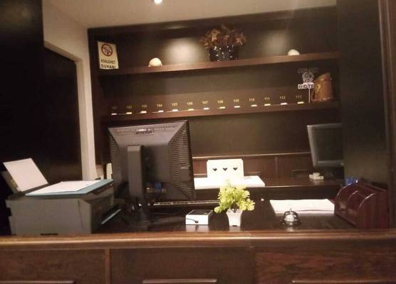 Aglon Twin's Hotel 1