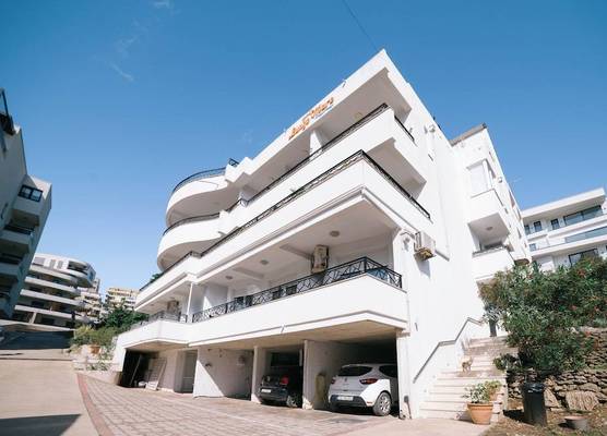 Deluxe Studio Apartment with Sea view 1