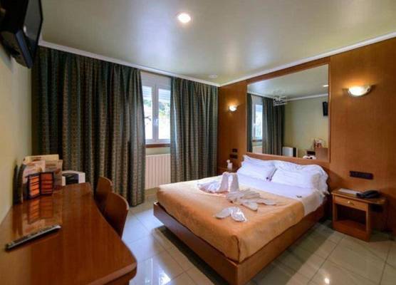 Motel Cancun Barbadas-Ourense 1