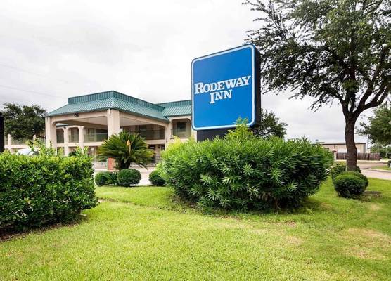 Rodeway Inn & Suites Hwy 290 NW 1