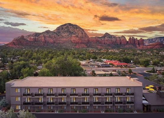 Aiden by Best Western Sedona 1