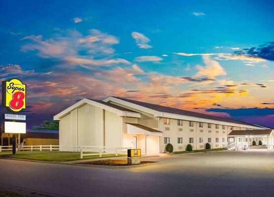Super 8 by Wyndham Nevada 1