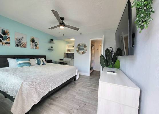 Barefoot mailman motel 1