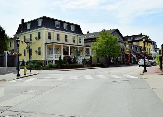 Bellevue Manor 1