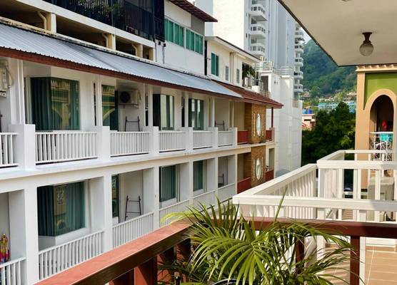 Patong Beach Side Hotel 1