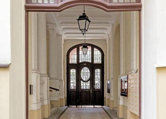 Hoża Luxury Apartments 1