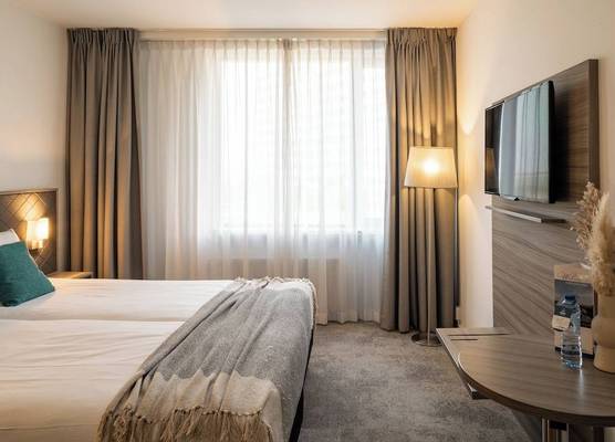Churchill hotel Terneuzen 1