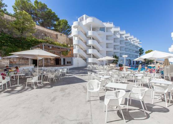 FERGUS Style Cala Blanca Suites 1